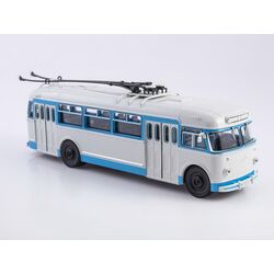 Троллейбус «Киев-4»  Наши Автобусы №54