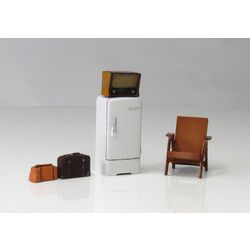 Холодильник, радиола, кресло, чемодан, сумка 1:43
